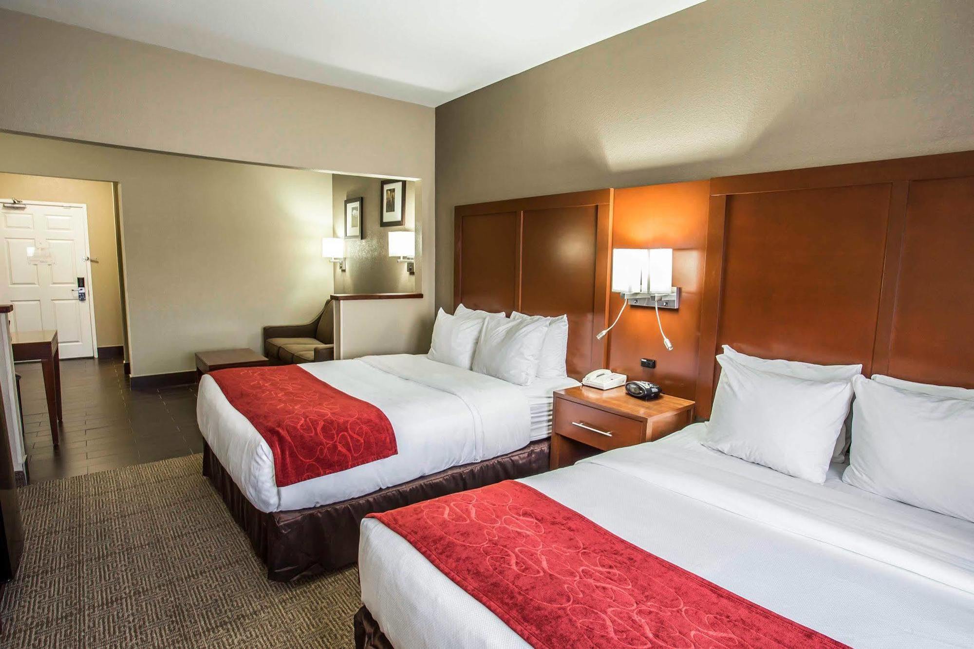 Quality Suites Near West Acres Fargo Dış mekan fotoğraf